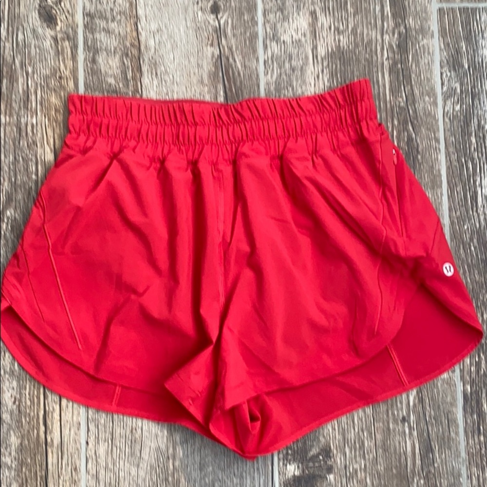 Lululemon Track that short high rise 3”